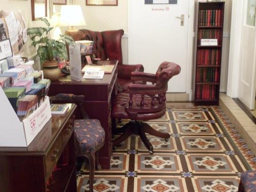 The Farthings - image 10