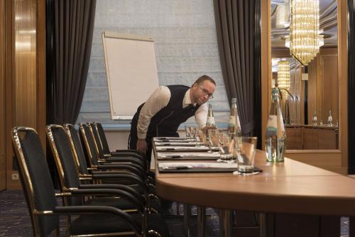 Maritim Hotel Stuttgart - image 10