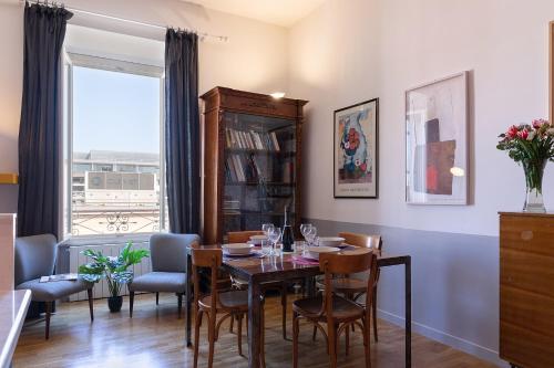 Rome As You Feel - Vittorio Colorful Design Apartment, Рим (фото 6)