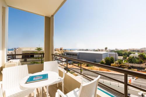 Eltina Hotel - image 7
