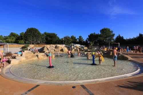 parque acuático, Camping Les Genêts (Camping Les Genets) in Saint-Jean-de-Monts