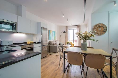 Armenta Deluxe Suite by Valcambre, Seville