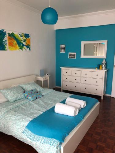  Family Beach House in Quinta de Santo António