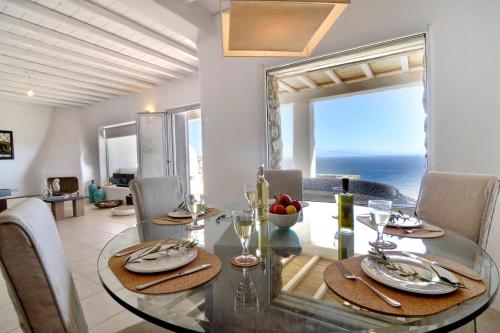  Lia Luxury Villa in Kalafatis