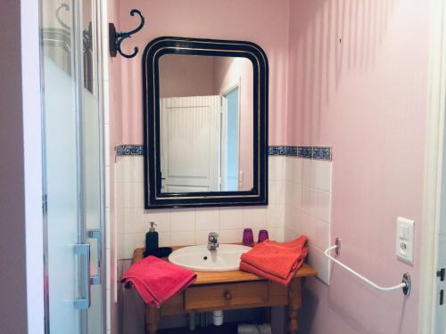 La Ferme de la Fosse Dionne Room Type - Double Room with Private Bathroom