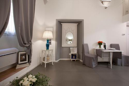 La Casa Bianca, Флоренция