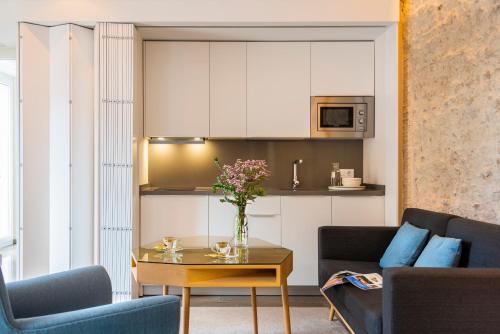 Torre Homenaje Historical Suites - image 3