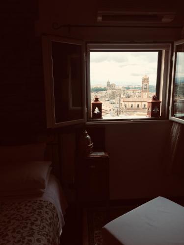  Casa tipica siciliana patronale home BedandBreakfast TreMetriSoprailCielo Camere con vista, colazione interna in terrazzo panoramico in Caltagirone