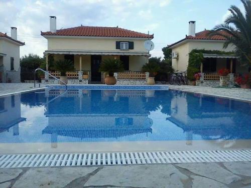 FOUFAS HOUSES - Accommodation - Paralion astros