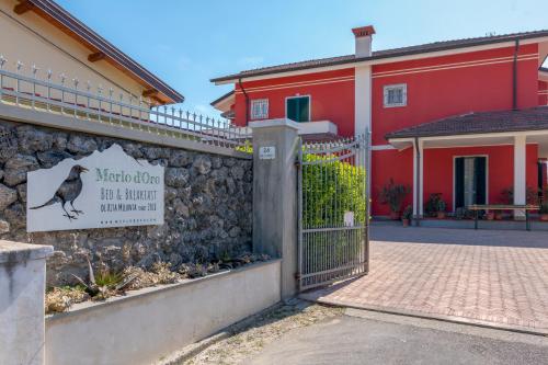  Merlo d'Oro, Pension in Carrara