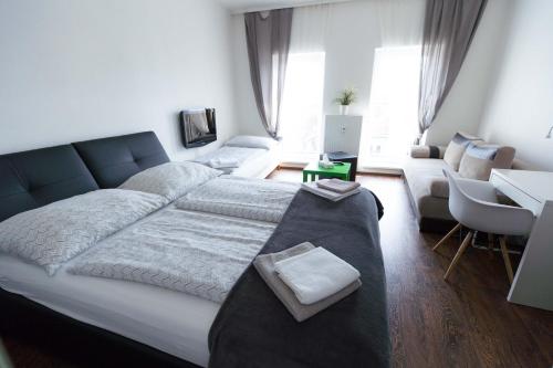 Deluxe Apartment with Terrace and parking image 6