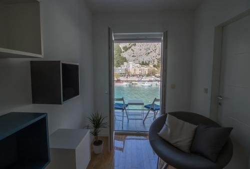 Mary, Omiš (foto 2)