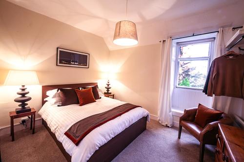 Butler's Apartment. Flat 5, Dalmore House, Helensburgh, Scotland G84 8JP in 海倫斯堡