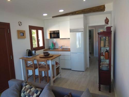  A Guaira, fantástico apartamento al borde del mar in Oia