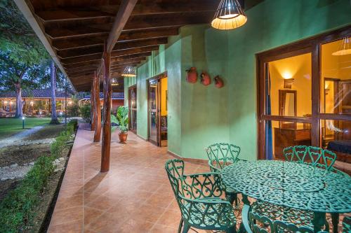 Rõdu/terrass, Hotel Emerald Bay in Potrero