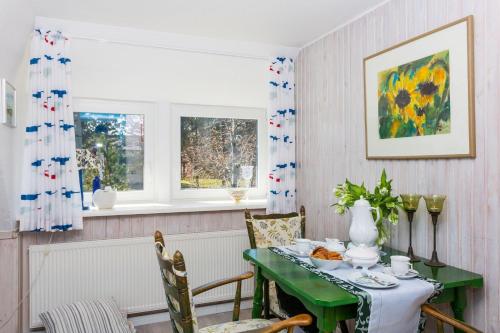 Iris - Reetdachhaus Petersen - image 13