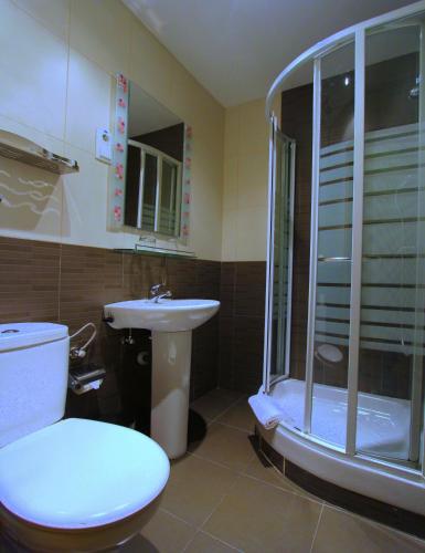 Hostal Regio - image 8