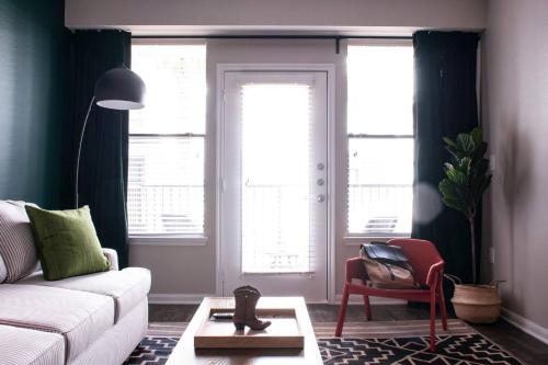 Chic Studio in South Congress #219 by WanderJaunt - image 8