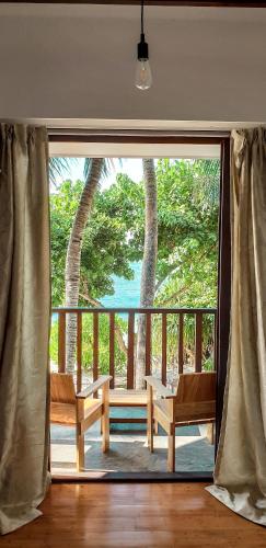 Balcony/terrace, Thundi Sea View in Vaavu Atoll