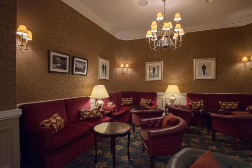 Norfolk Royale Hotel - image 6