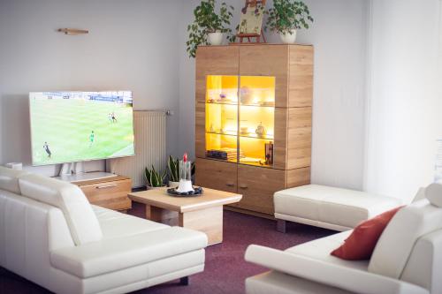 Shared lounge/TV area, Hotel Altes Kurhaus in Ostseebad Baabe