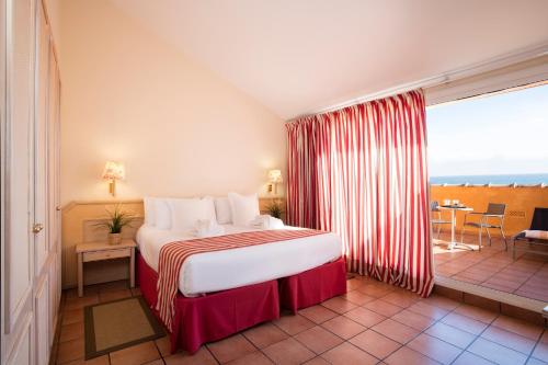 Luna Club Hotel Yoga & Spa 4Sup in Santa Susana
