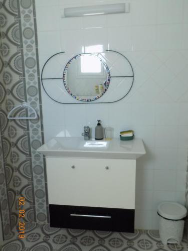 Double or twin room, deluxe, shower