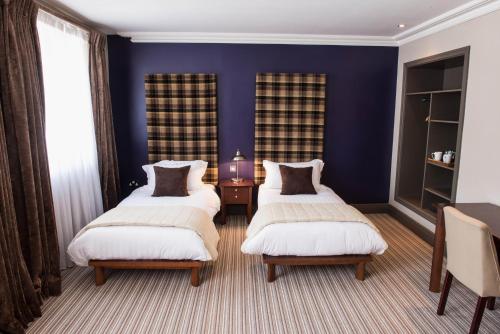 Forest Hotel - image 13