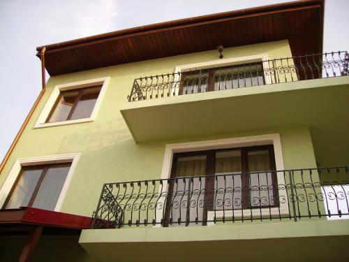 Villa Edera Residence - Gazda Profesionista - image 11