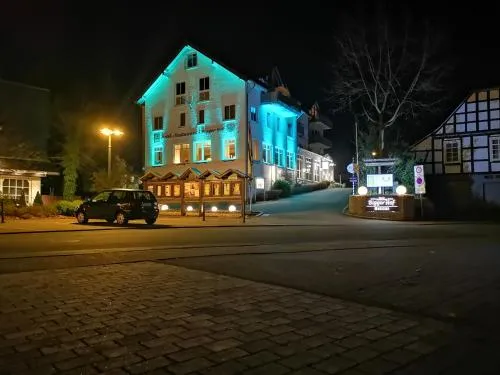Hotel Bigger Hof - Wirtshaus Platzhirsch am Jahnplatz in Olsberg, Deutschland