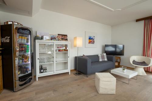 T3 Hotel Mira Val - image 2