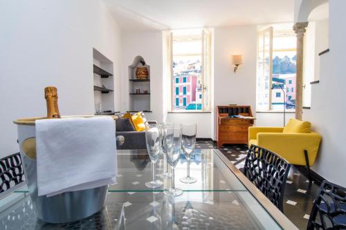 Royal by PortofinoHomes in Portofino