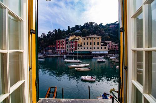 Royal by PortofinoHomes in Portofino