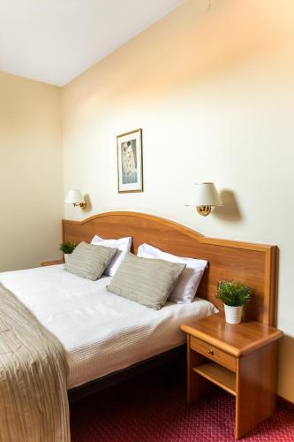 The Old town apartment 308 by URBAN RENT