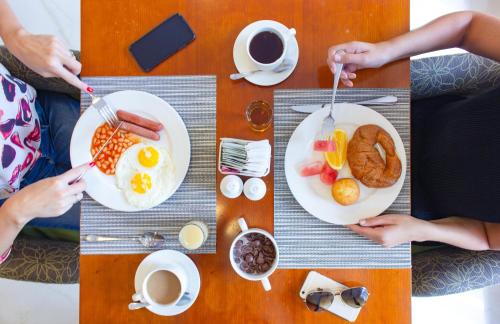 Savoy Crest Hotel Apartment - image 11