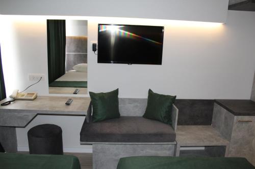 Hotel Grand - image 8