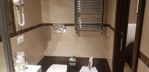 Mia Suites - image 7