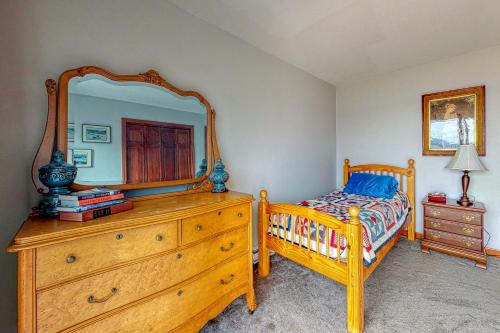 Chickadee Bay House - image 4