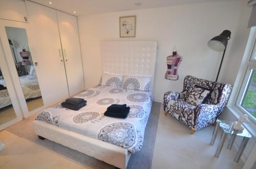 Canal Side Apartment Mk, Newport Pagnell, Buckinghamshire