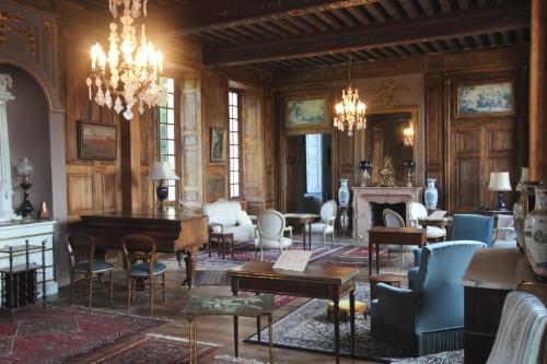 Közös társalgó / TV, Chateau d'Island Vezelay in Avallon