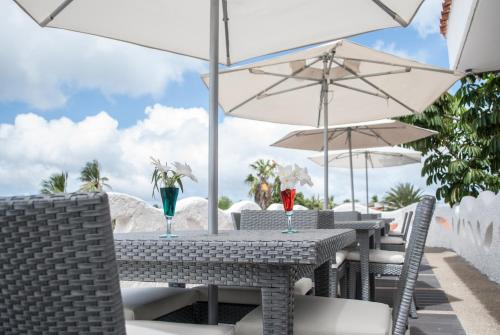 Costa Caribe Hotel Beach & Resort in Altagracia