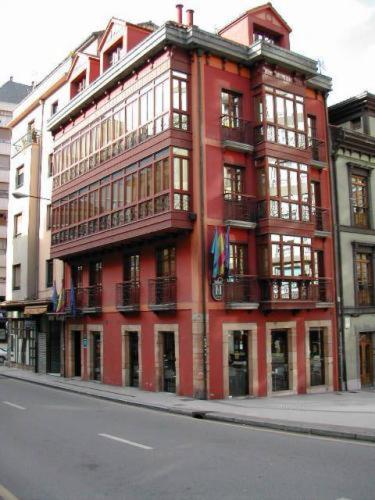 Hotel Vetusta, Oviedo bei Felechosas