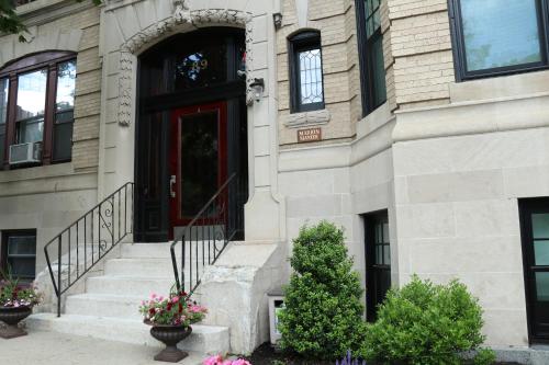 مدخل, A Stylish Stay w/ a Queen Bed, Heated Floors.. #37 in Brookline