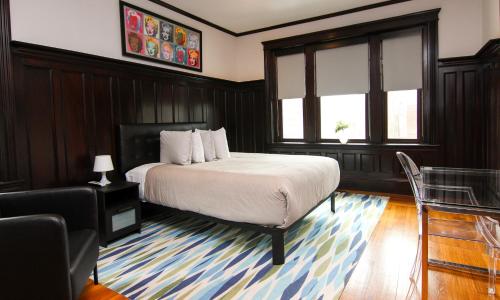 A Stylish Stay w/ a Queen Bed, Heated Floors.. #37 - Accommodation - Brookline