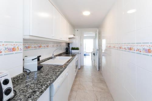 Apartment with Sea View image 7