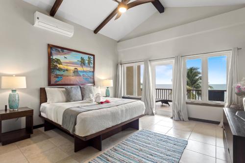 Sirenian Bay Resort -Villas & All Inclusive Bungalows in Surfside