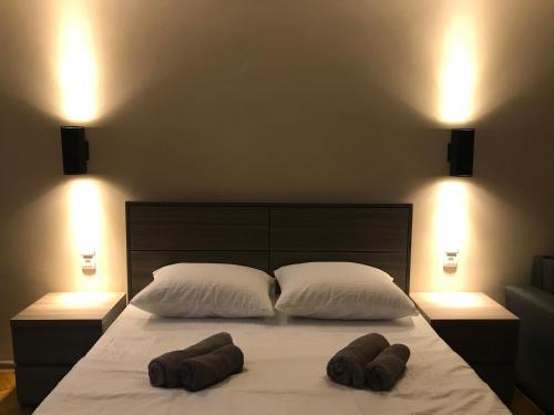 Luxury 4-Bedroom Apartment In The Center
