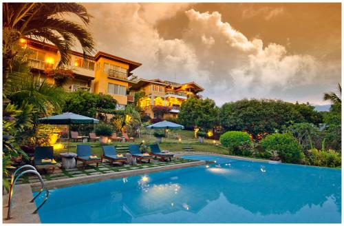 Amarela Resort