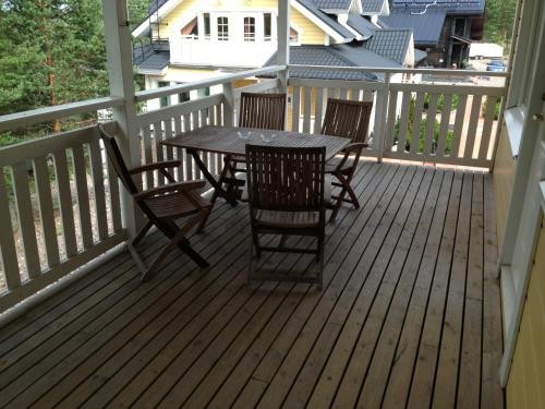 Balcony/terrace, Huoneistohotelli Lumihovi in Jami