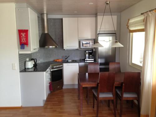 Kitchen, Huoneistohotelli Lumihovi in Jami